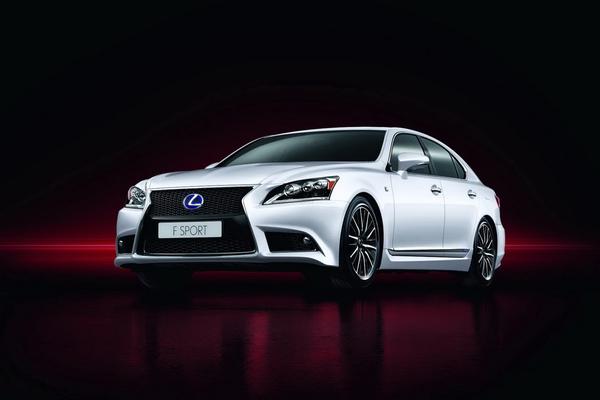 Lexus ������� ���� �� ����������� ����� LS 2013
