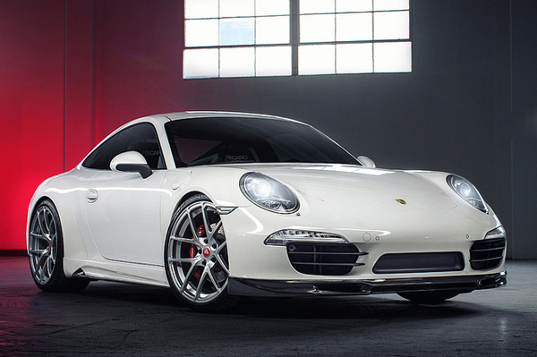 Porsche 911 V-GT �� ������ Vorsteiner