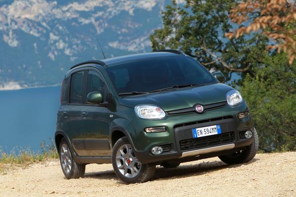 FIAT ���������� ������ Panda 4x4 � Panda Trekking