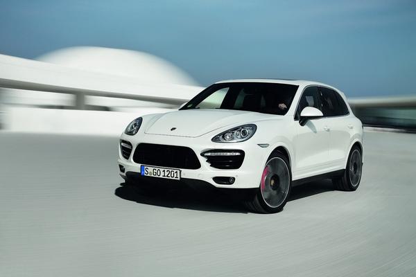 Porsche ������� ������ ���� Cayenne Turbo S 2013